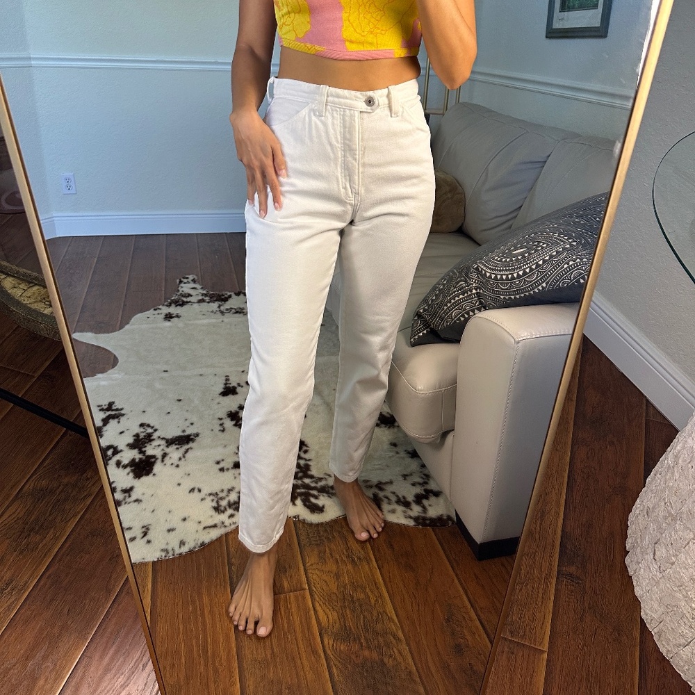 VINTAGE - White denim, offset button, super cute! tagged size 8, fits like 4